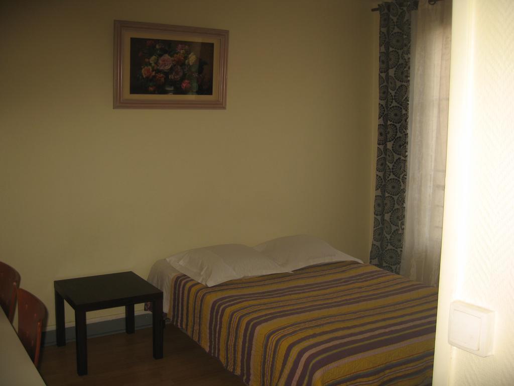 Hotel Au Royal Mad Parigi Esterno foto