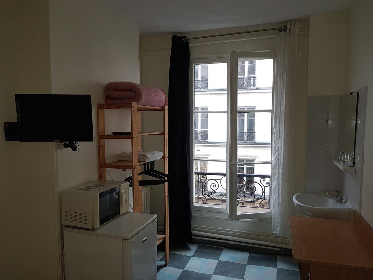 Hotel Au Royal Mad Parigi Esterno foto