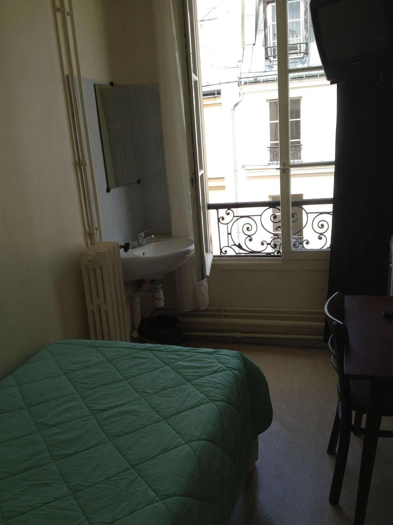 Hotel Au Royal Mad Parigi Esterno foto
